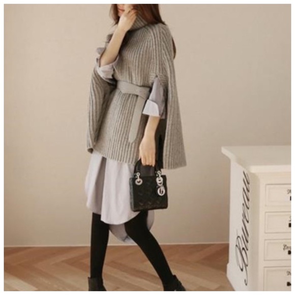 🌺 The Tosca Turtleneck Sweater Cape - Picture 7 of 8